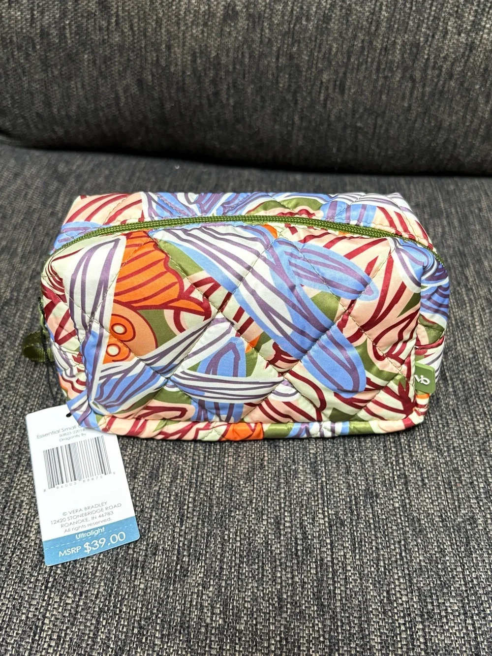 NWT Vera Bradley Essential Small Cosmetic Case